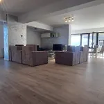 Mira & Penthouse
