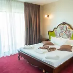 Mira & Penthouse Năvodari