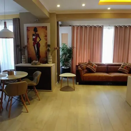 Mira & Penthouse Apartment Navodari