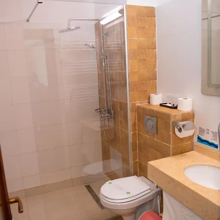 Mira & Penthouse * Нэводари