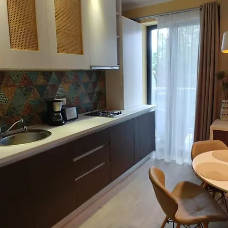 Mira & Penthouse Apartament *