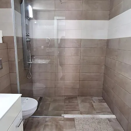 Mira & Penthouse * Navodari