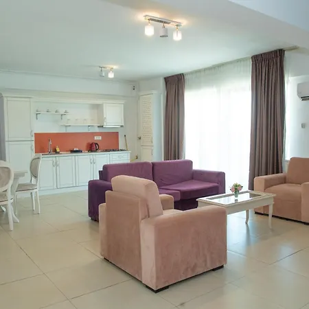 Mira & Penthouse Apartment *