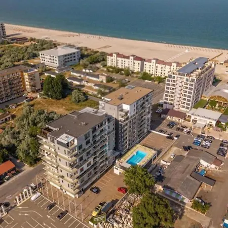 Mira & Penthouse * Năvodari